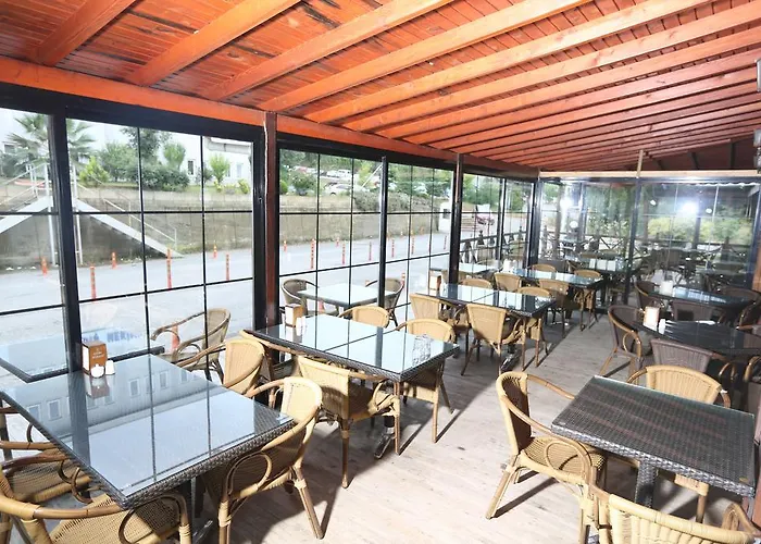 לינה וארוחת בוקר Farabi